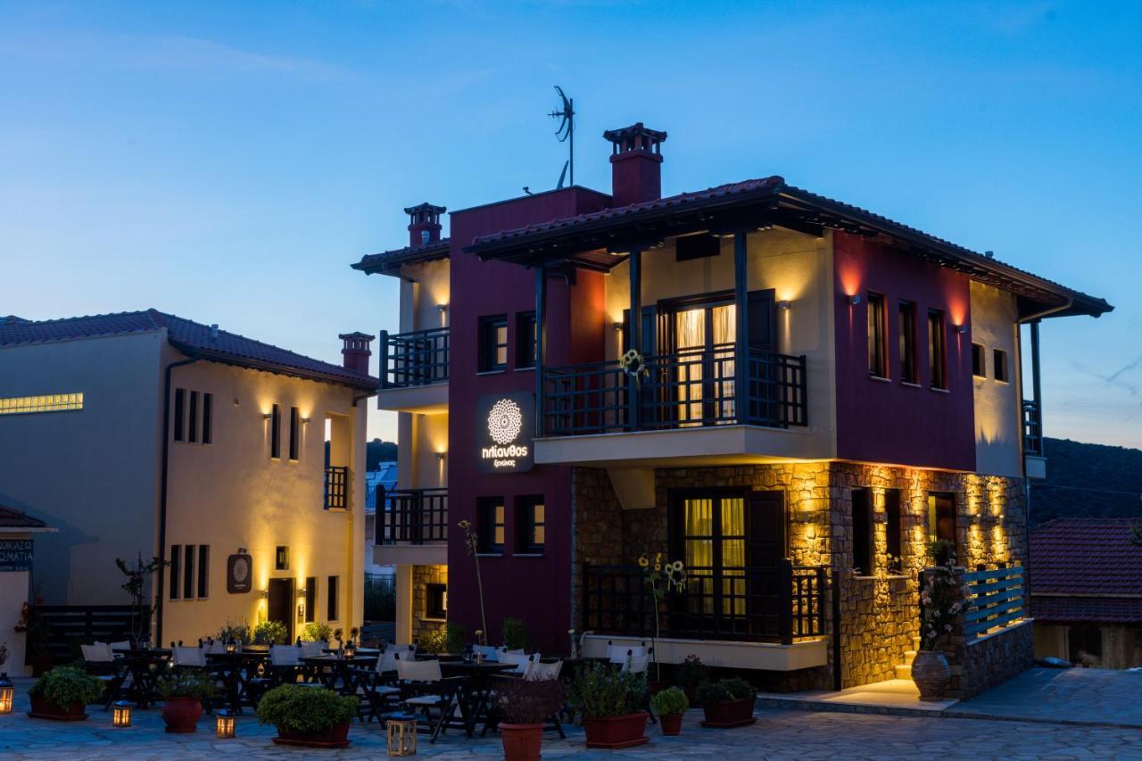 Helianthus Guesthouse Амоляни Екстериор снимка