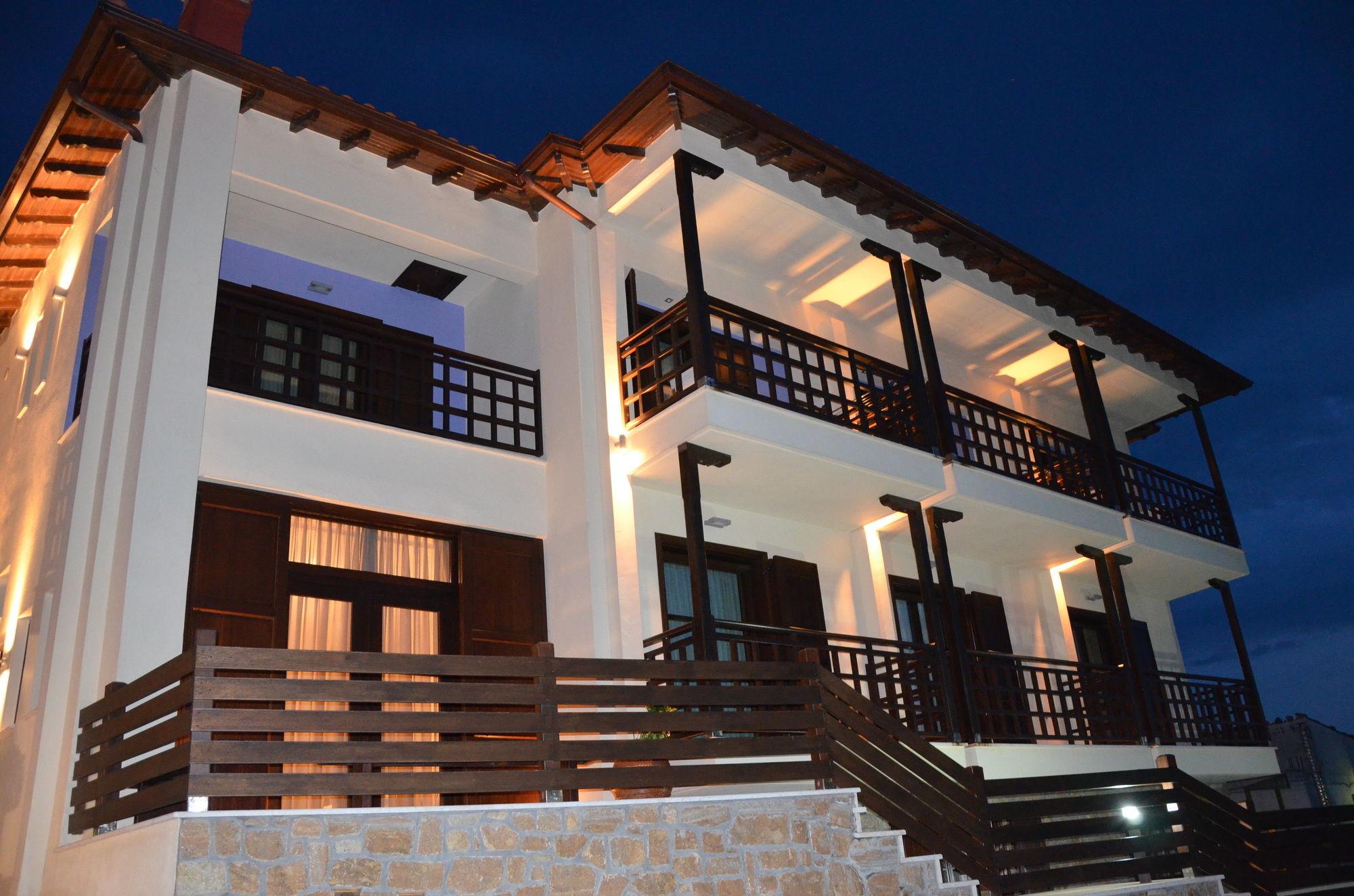 Helianthus Guesthouse Амоляни Екстериор снимка