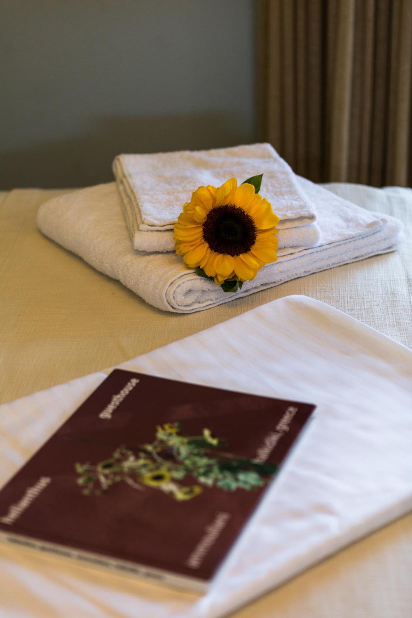 Helianthus Guesthouse Амоляни Стая снимка