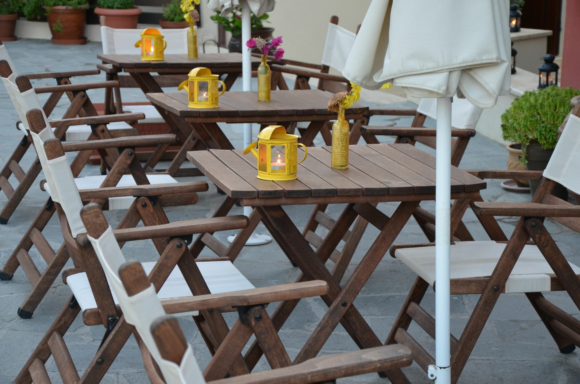 Helianthus Guesthouse Амоляни Екстериор снимка